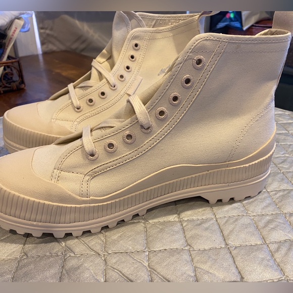 New in box Superga Canvas Alpine Wave Tape High Top Sneakers - Picture 2 of 6